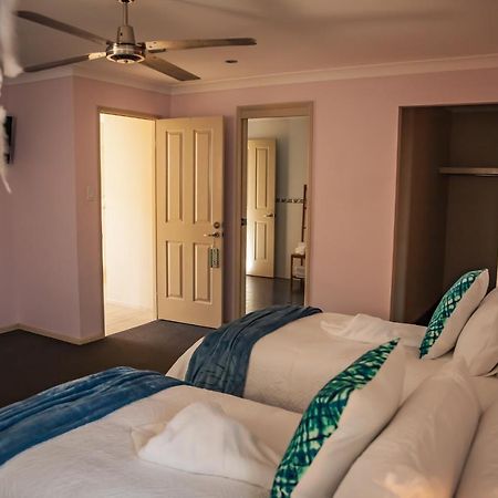 Апартаменти Beach Escape Magnesium Pool Dog Happy Gc Airport Голд-Кост Екстер'єр фото